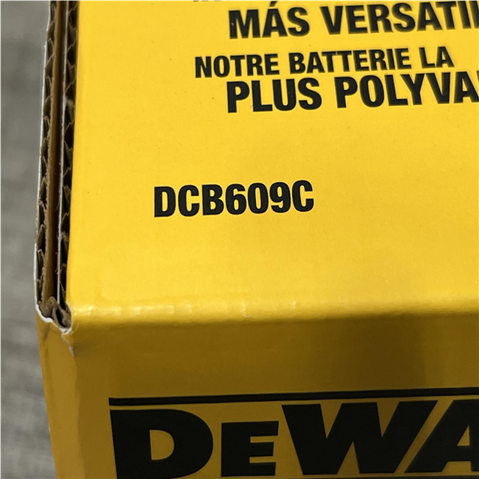 NEW - DEWALT 20V/60V MAX FLEXVOLT Lithium-Ion 9.0Ah Battery and Charger Starter Kit