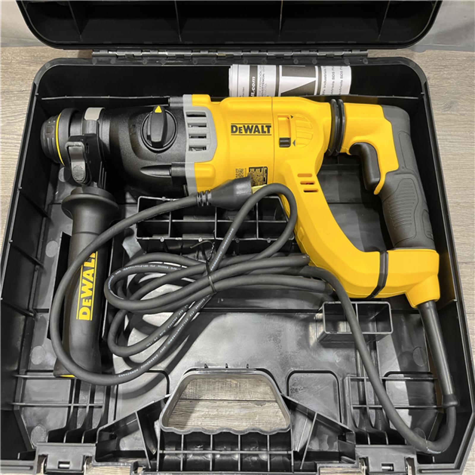 AS-IS DEWALT 8.5 Amp 1-1/8 in. Corded SDS-PLUS D-Handle Concrete/Masonry Rotary Hammer Drill