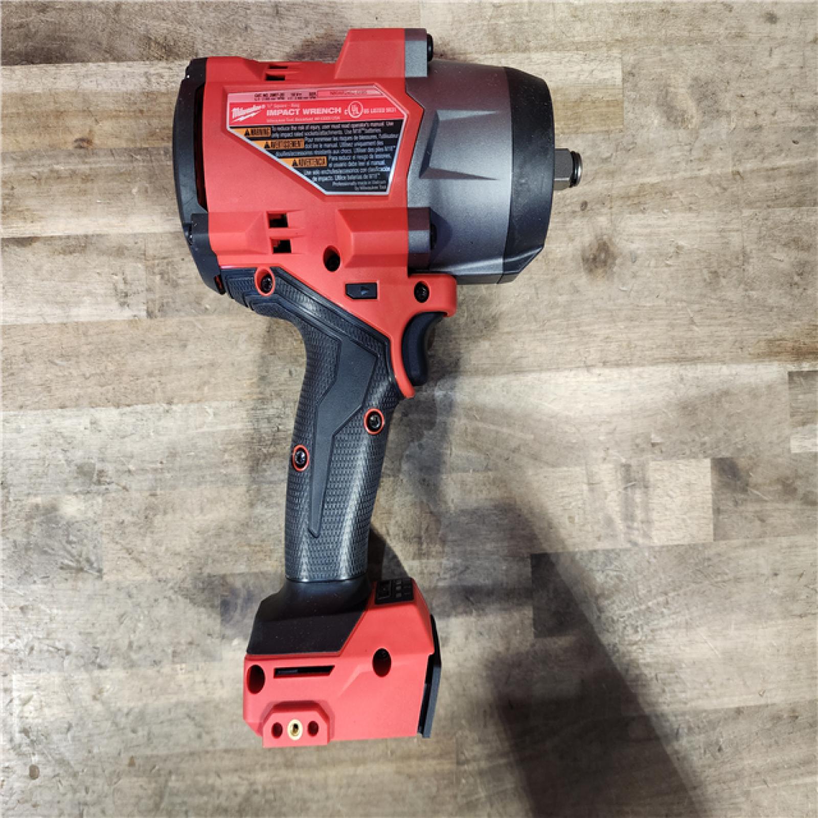 HOUSTON LOCATION - AS-IS Milwaukee M18 1/2 in. Cordless Brushless High Torque Impact Wrench Kit (Battery & Charger)