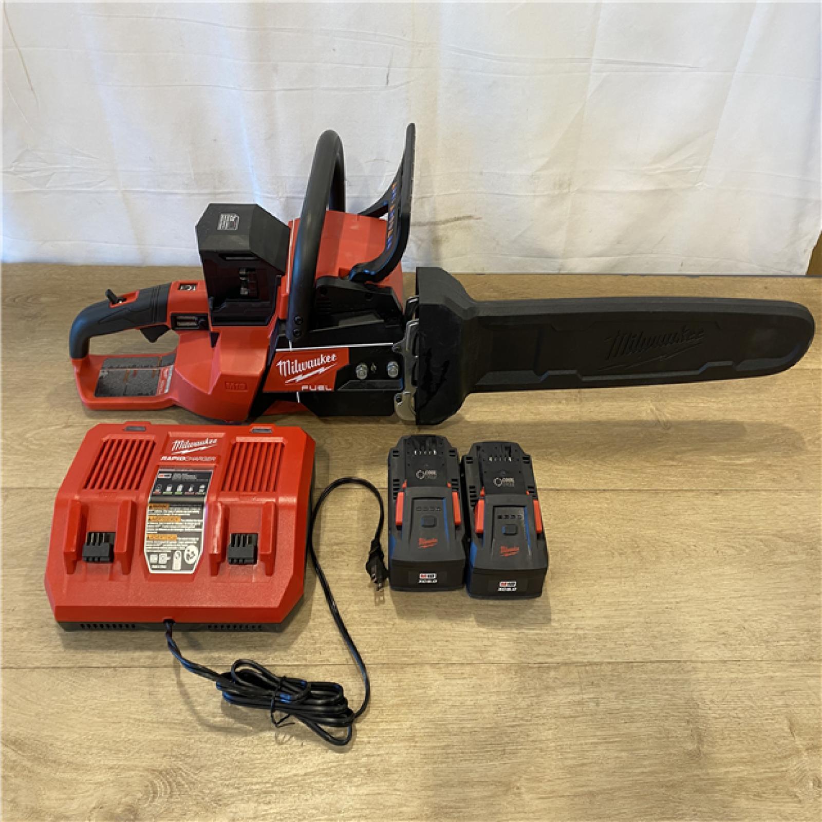 AS-IS Milwaukee FUEL 18V Brushless Cordless 20 in. Dual Battery Chainsaw Kit