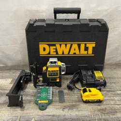 AS-IS DEWALT 12V MAX Lithium-Ion 100 ft. Green Self-Leveling 3-Beam 360 Degree Laser Level Kit