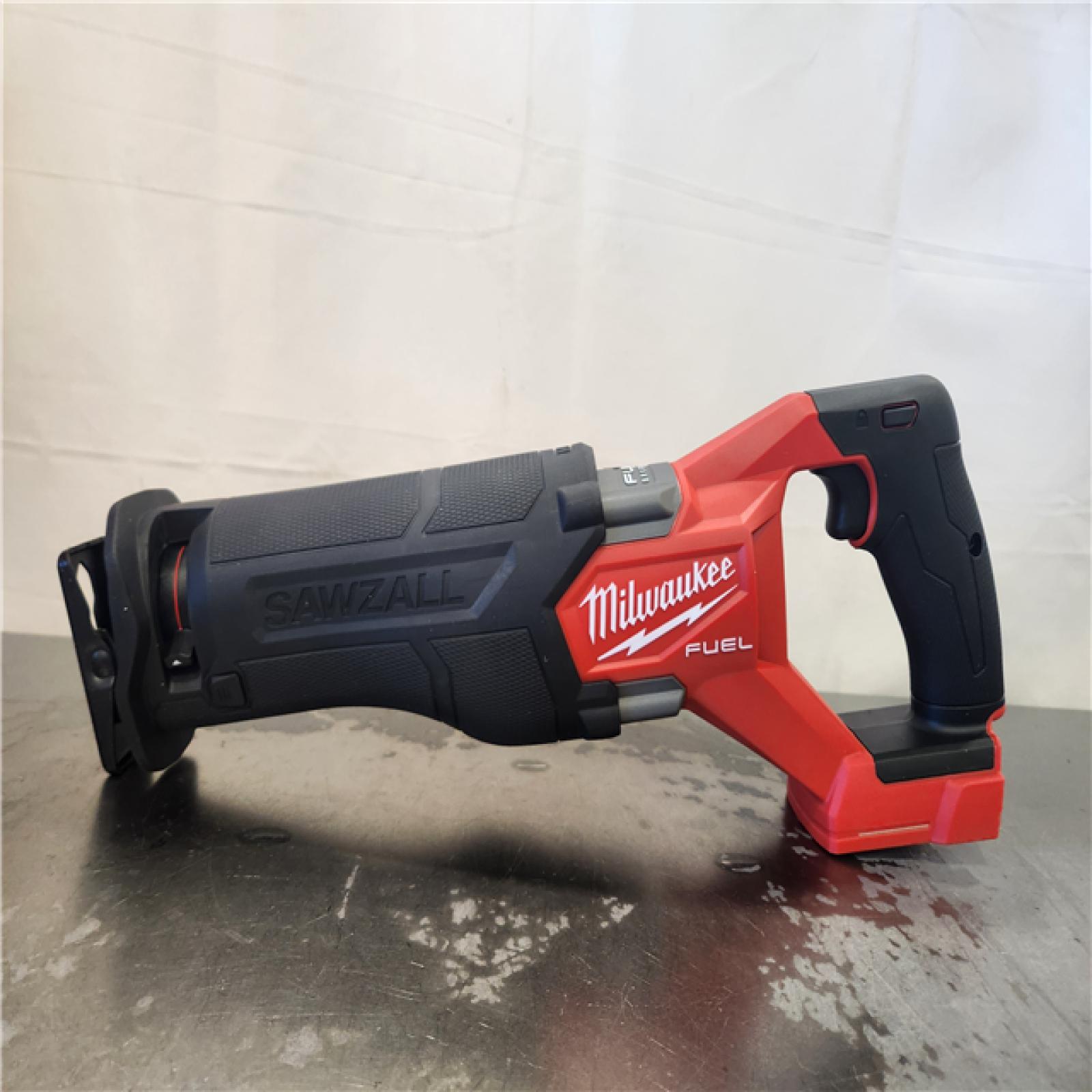 AS-IS- Milwaukee FUEL GEN-2 18V Lithium-Ion Brushless Cordless SAWZALL Reciprocating Saw (Tool-Only)