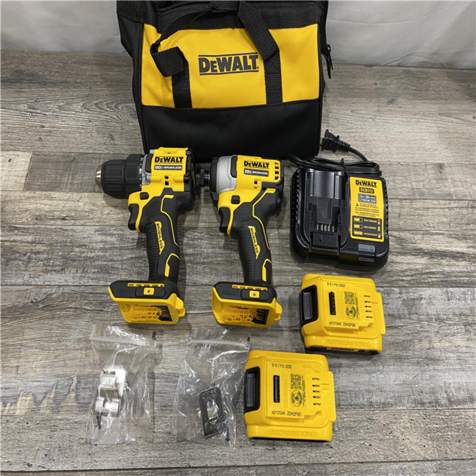 AS-IS DEWALT ATOMIC 20-Volt MAX Lithium-Ion Cordless Combo Kit