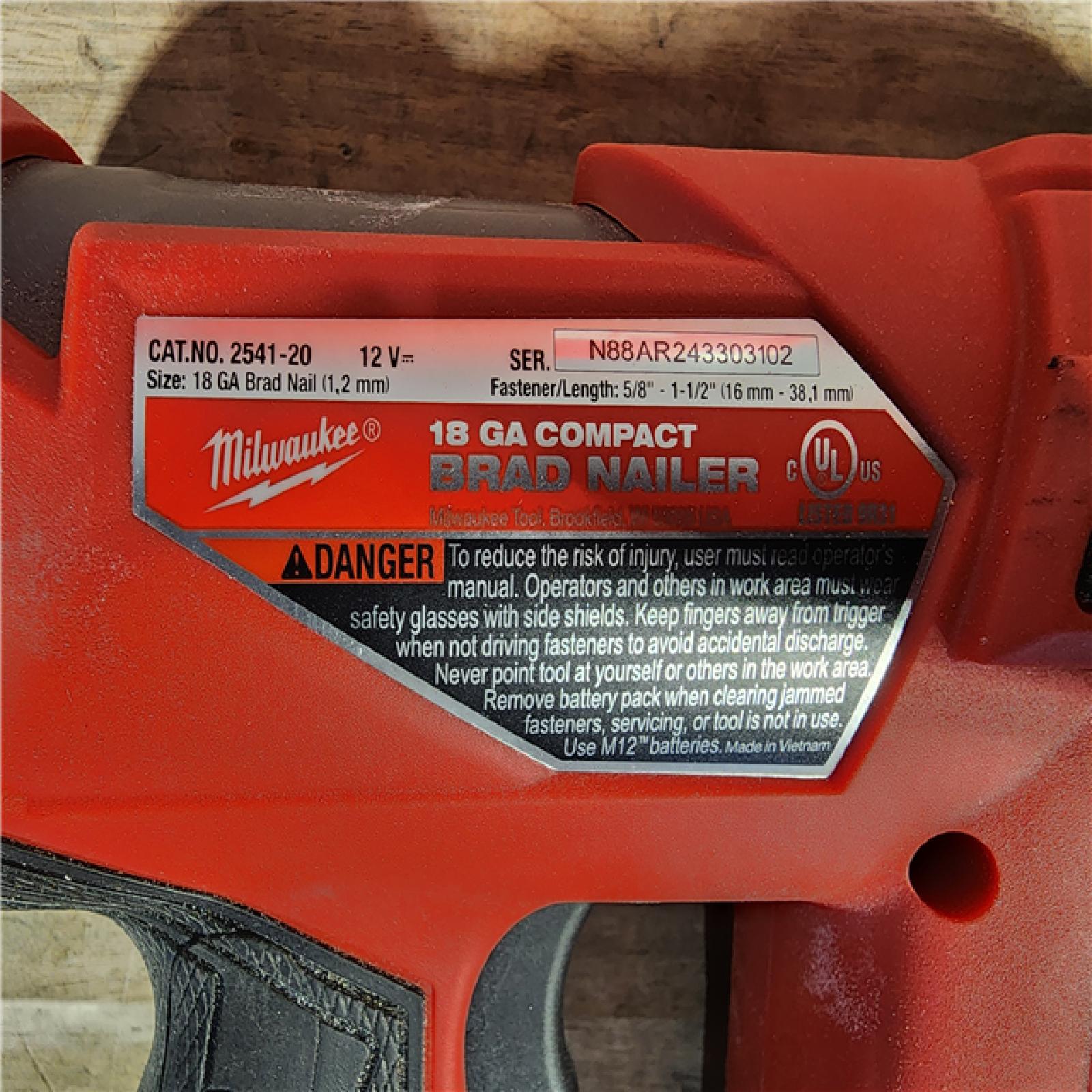 HOUSTON LOCATION - AS-IS M12 FUEL 12-Volt Lithium-Ion Brushless Cordless 18-Guage Compact Brad Nailer (Tool Only)