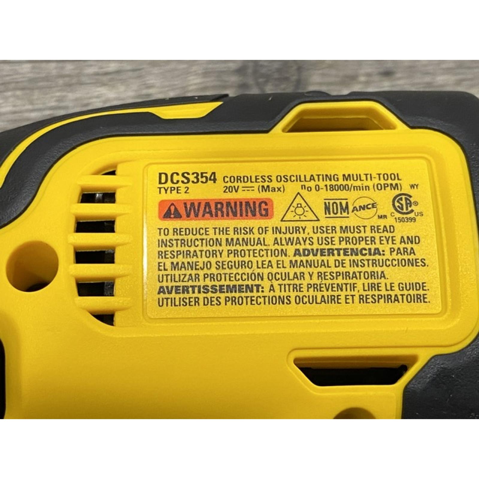 AS-IS DEWALT ATOMIC 20V MAX Cordless Brushless Oscillating Multi Tool Kit
