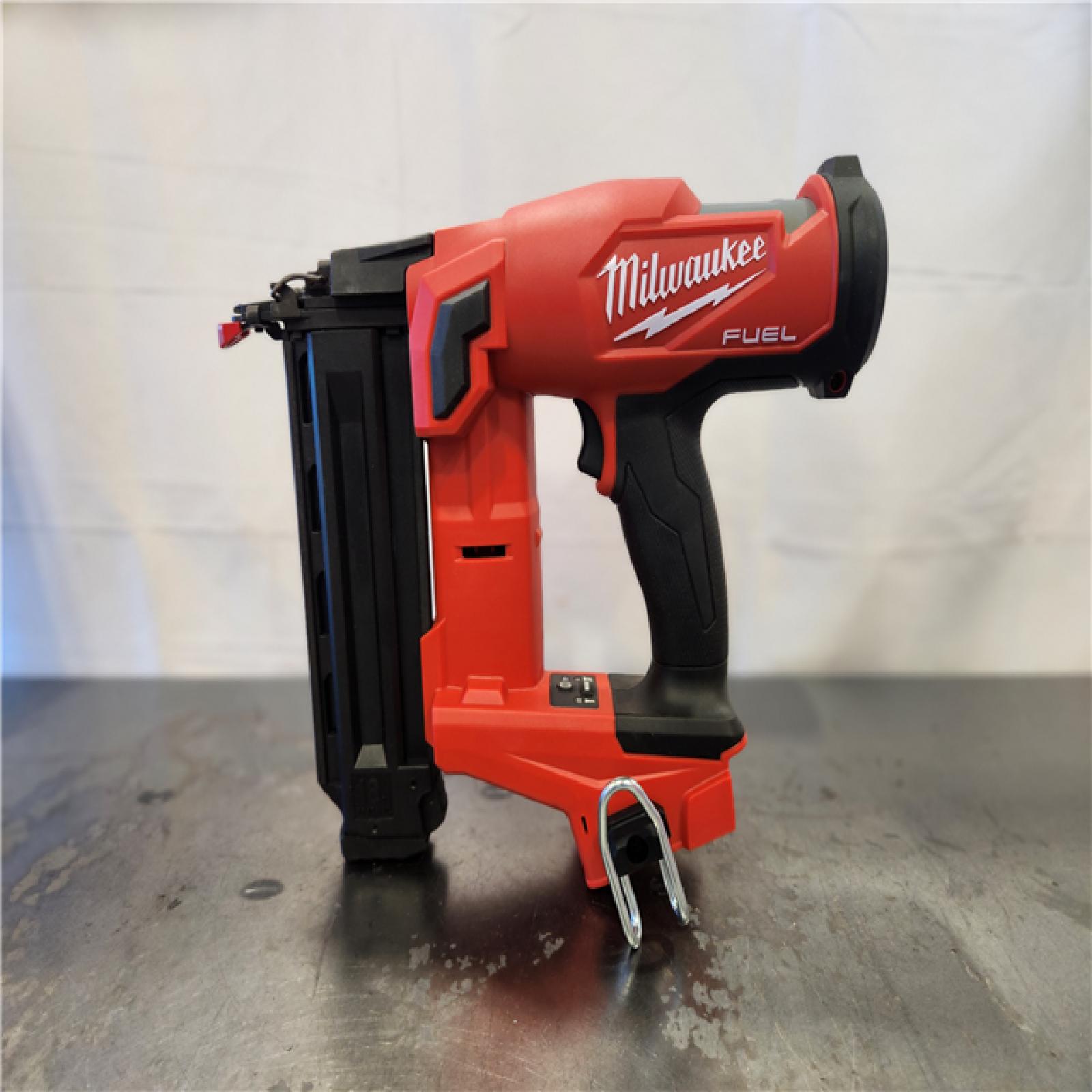 AS-IS- Milwaukee M18 FUEL 18 Gauge Brad Nailer