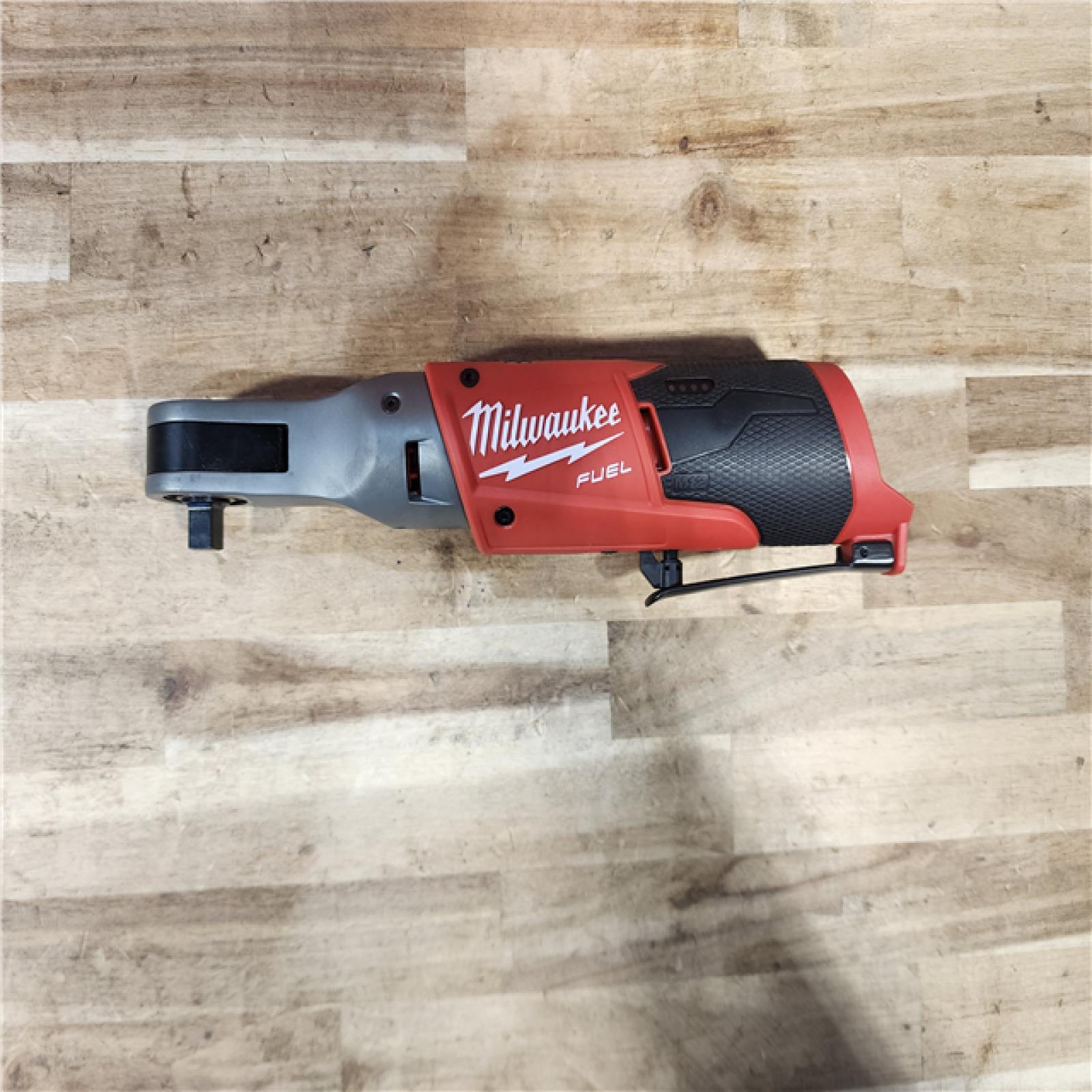 HOUSTON LOCATION - AS-IS (APPEARS LIKE NEW) Milwaukee M12 FUEL 12-Volt Lithium-Ion Brushless Cordless 3/8 in. Ratchet Kit with (2) 2.0Ah Batteries  Charger & Tool Bag