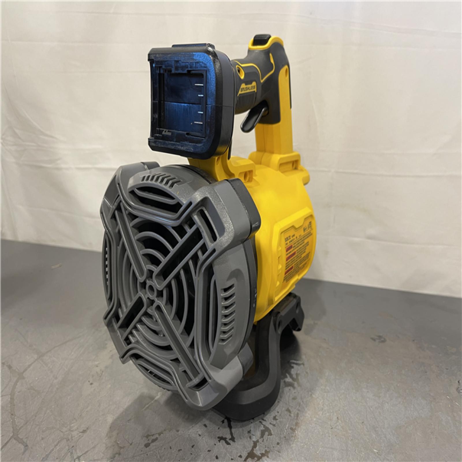 AS-IS - DEWALT 20V MAX 125 MPH 450 CFM Brushless Cordless Handheld Leaf Blower with Concentrator Nozzle