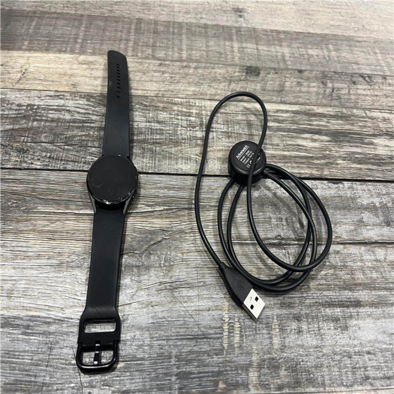AS-IS Samsung Galaxy Watch4 40mm Smart Watch, Bluetooth, Black
