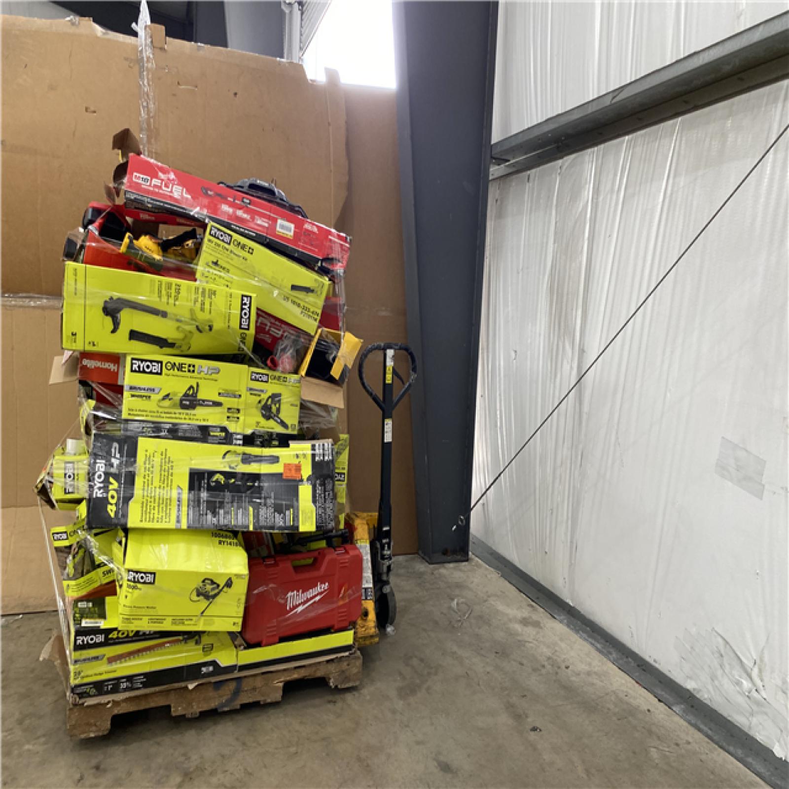 Houston Location AS IS - Tool Pallet