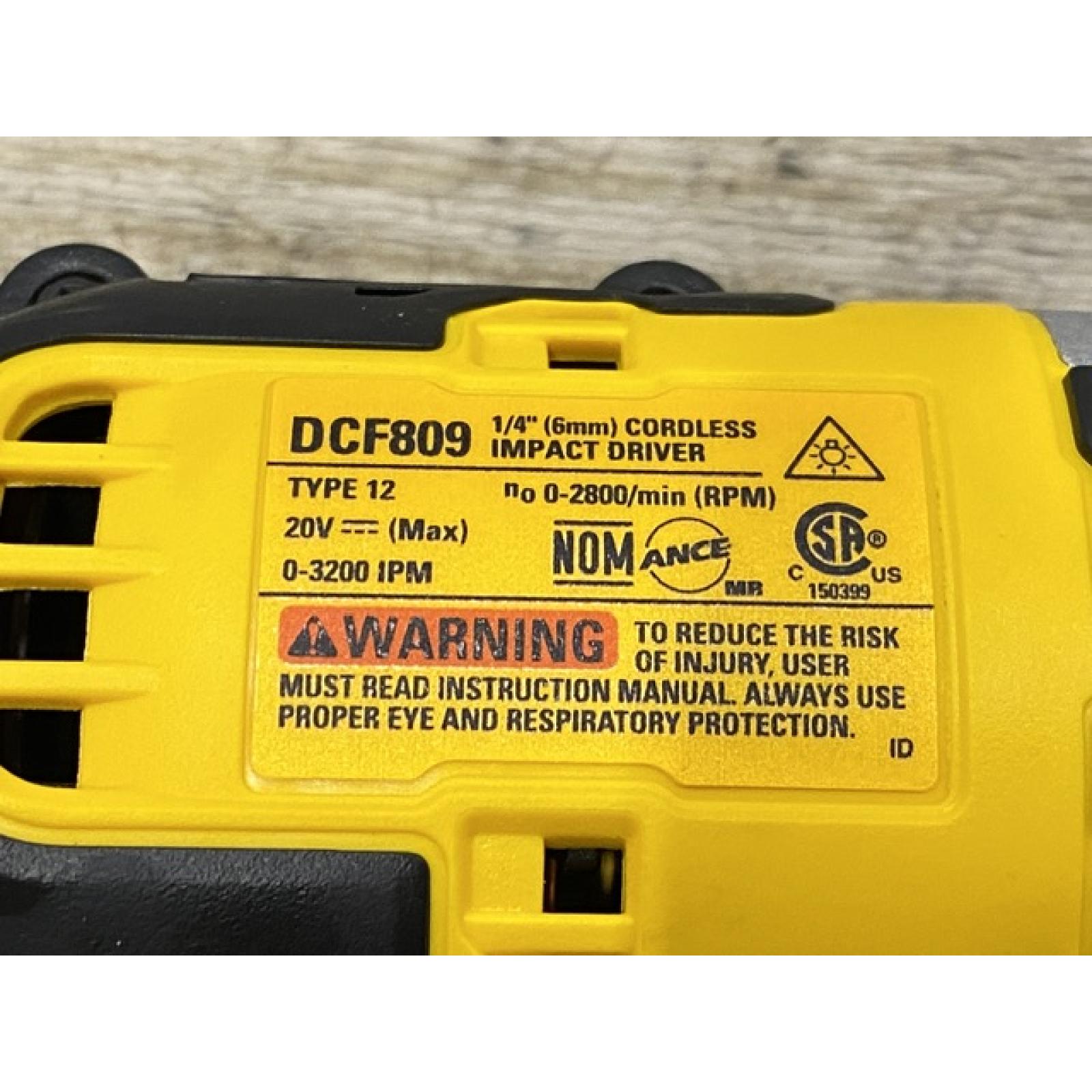 AS-IS DEWALT Atomic 20V Max Lithium-Ion Brushless Cordless Compact 1/4 in. Impact Driver Kit
