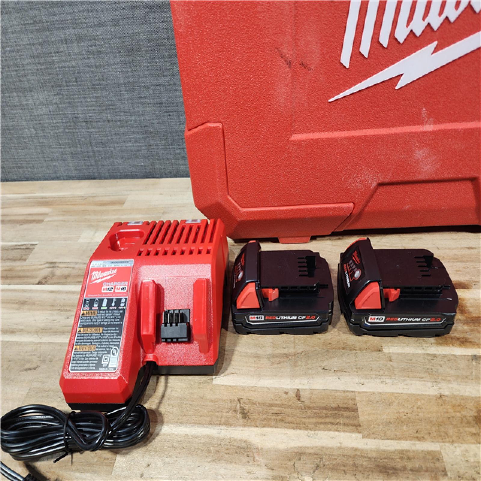 HOUSTON LOCATION - AS-IS Milwaukee 18V Lithium-Ion Cordless Short Throw Press Tool with 3 PEX Crimp Jaws Kit