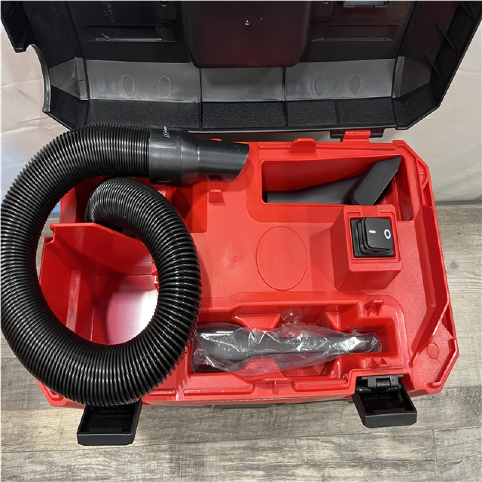 NEW - Milwaukee 18-Volt 2 Gal. Lithium-Ion Cordless Wet/Dry Vacuum (Vacuum-Only)