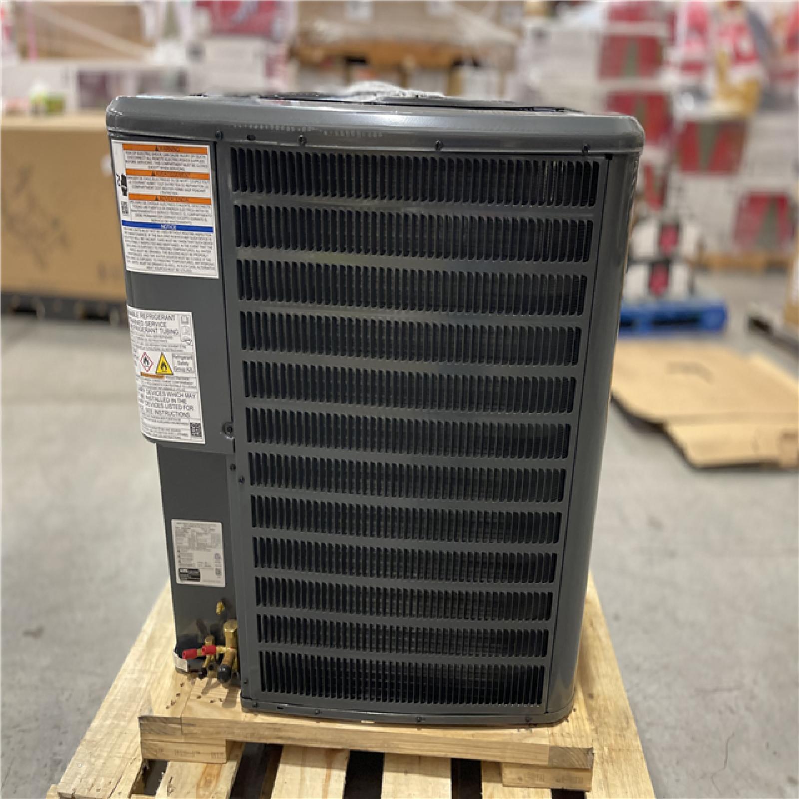 DALLAS LOCATION - AS-IS GOODMAN 3.5 Ton 14.5 SEER2 Goodman Central Heat Pump Condenser