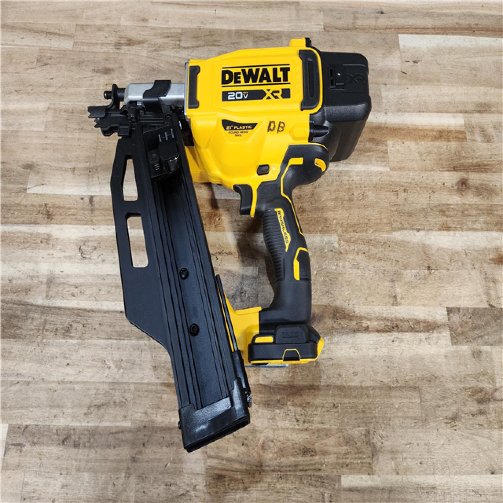 HOUSTON LOCATION - AS-IS DEWALT 20-Volt 21° Cordless Framing Nailer (Tool-Only)