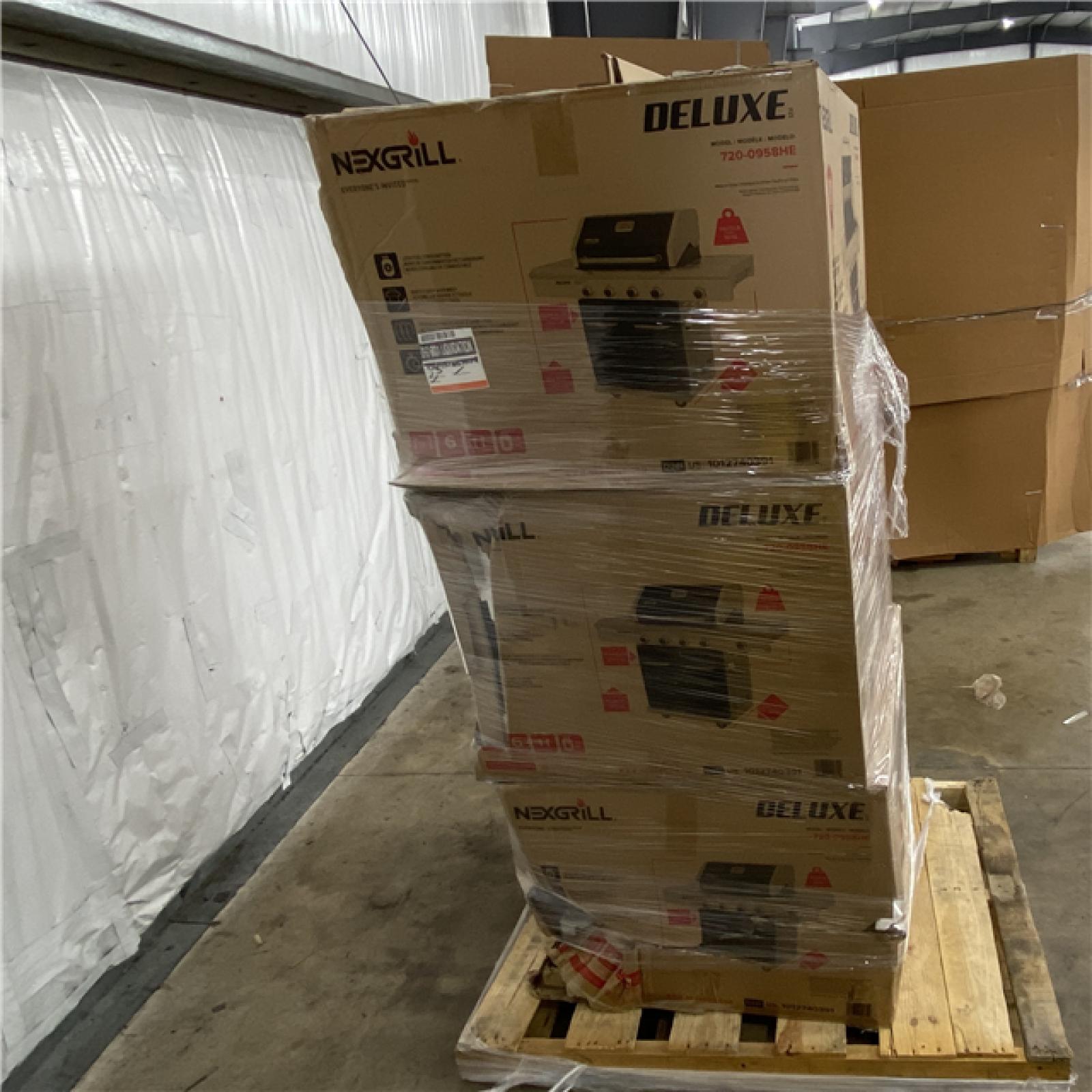 Houston Location AS IS - NexGrill 4 Burner Gas Grill with side burner