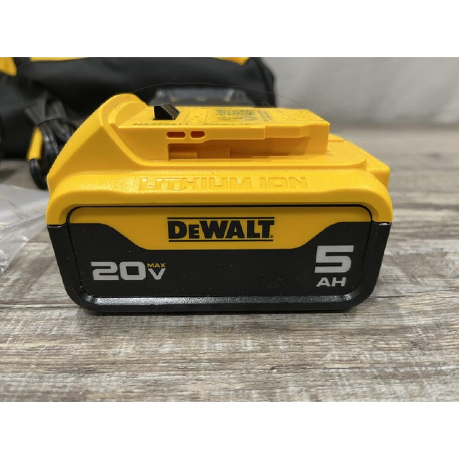 AS-IS DEWALT ATOMIC 20V Lithium-Ion Cordless 1/2 in. Hammer Drill Kit