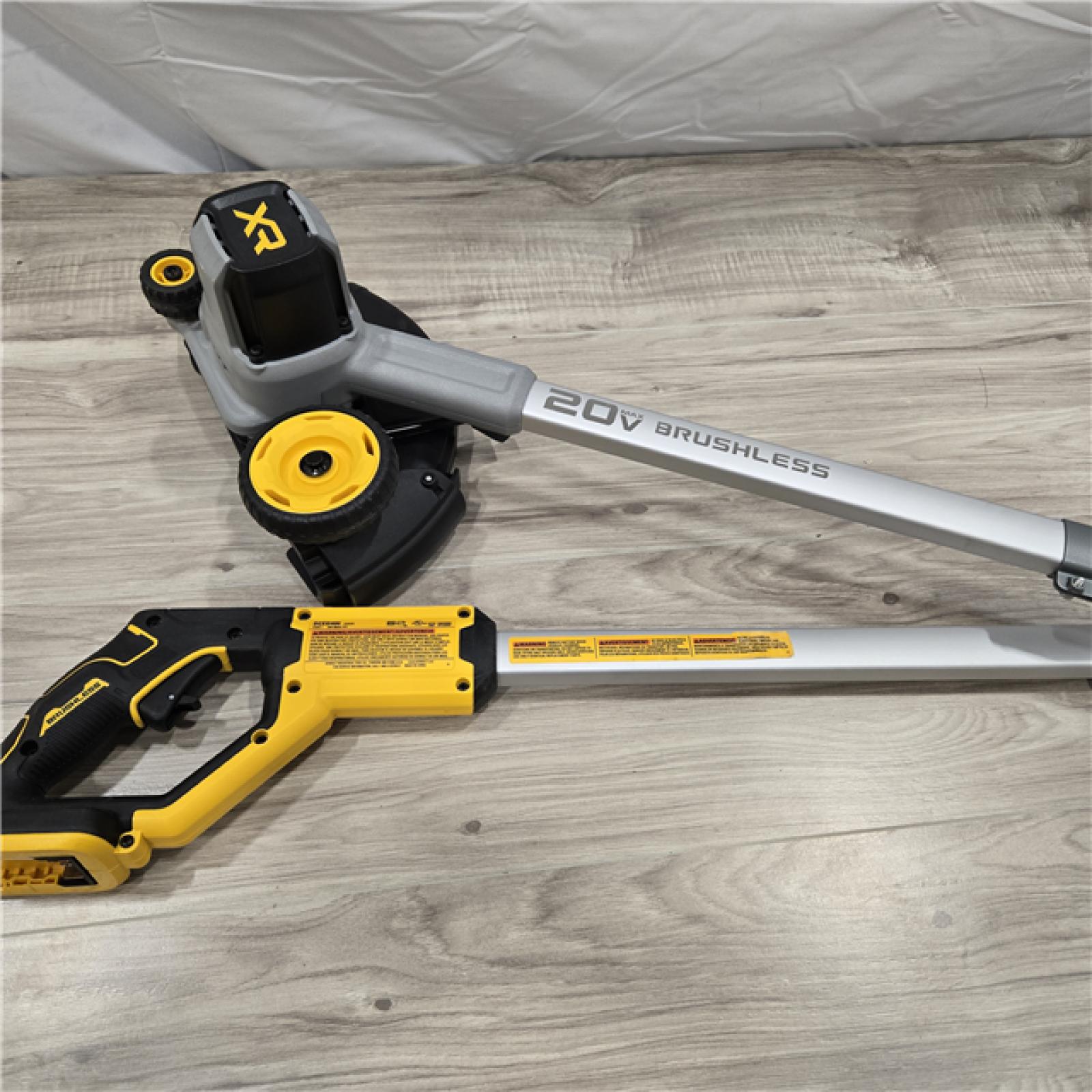 LIKE NEW! - 20V MAX 7.5 in. Cordless Battery Powered Lawn Edger (Tool Only)