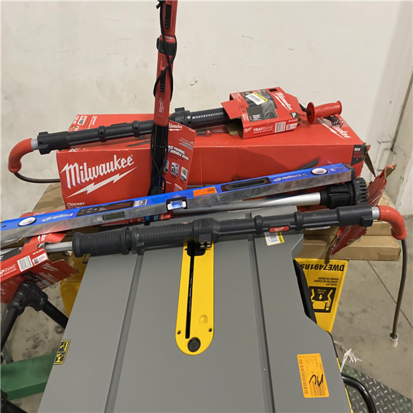 DALLAS LOCATION -AS-IS TOOL PALLET