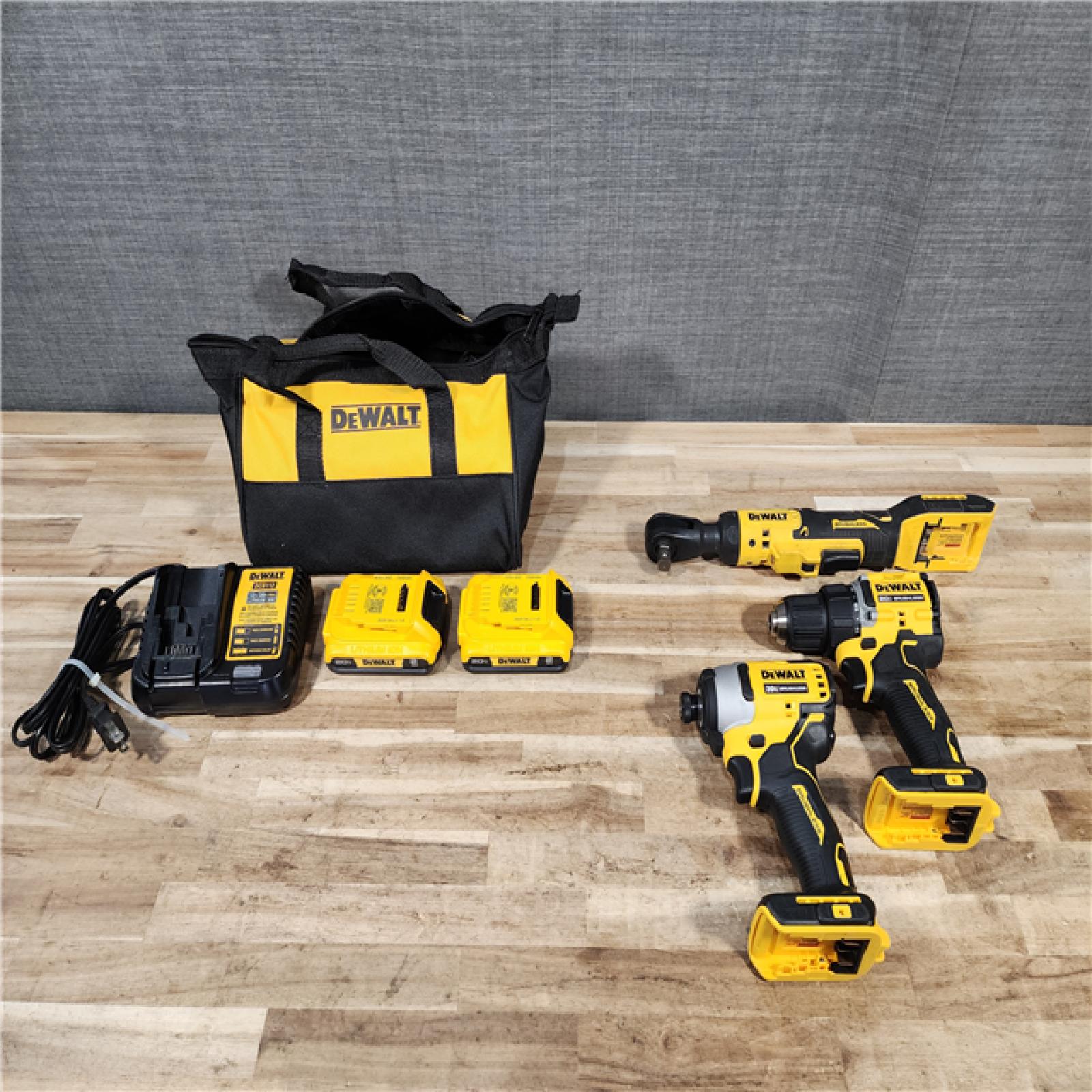 HOUSTON LOCATION - AS-IS DEWALT 3 TOOL COMBO KIT W/ (2) BATTERY & CHARGER