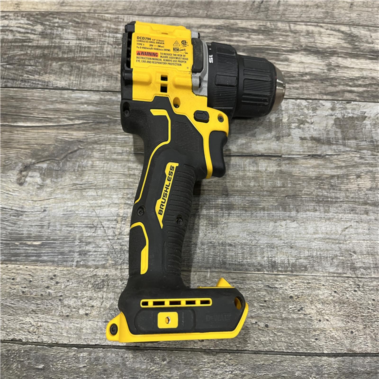 AS-IS DEWALT Atomic 20V Lithium-Ion Cordless Compact 1/2 in. Drill/Driver Kit