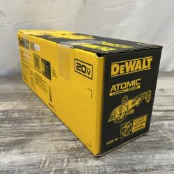NEW - DEWALT ATOMIC 20V MAX Cordless Brushless 4-1/2 in. Circular Saw (Tool Only)