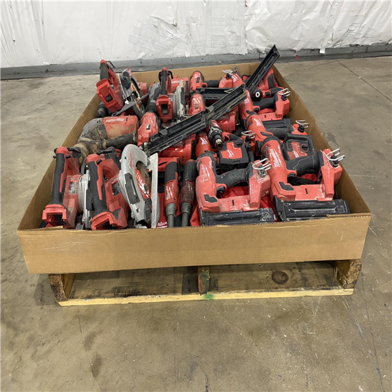 Houston Location AS IS - Tool Pallet