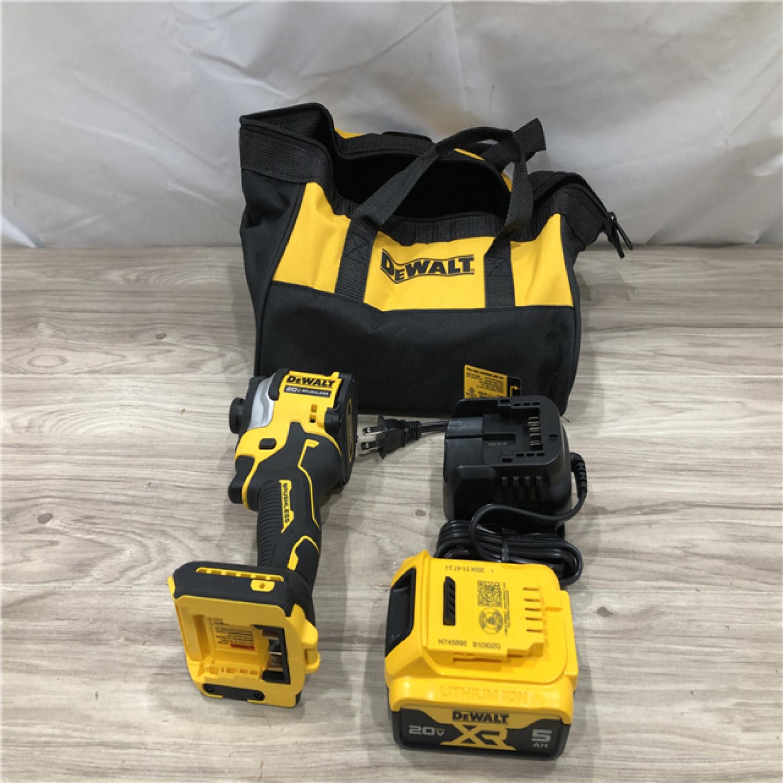 AS-IS DEWALT ATOMIC 20V MAX Lithium-Ion Cordless 1/4 in. Impact Driver Kit