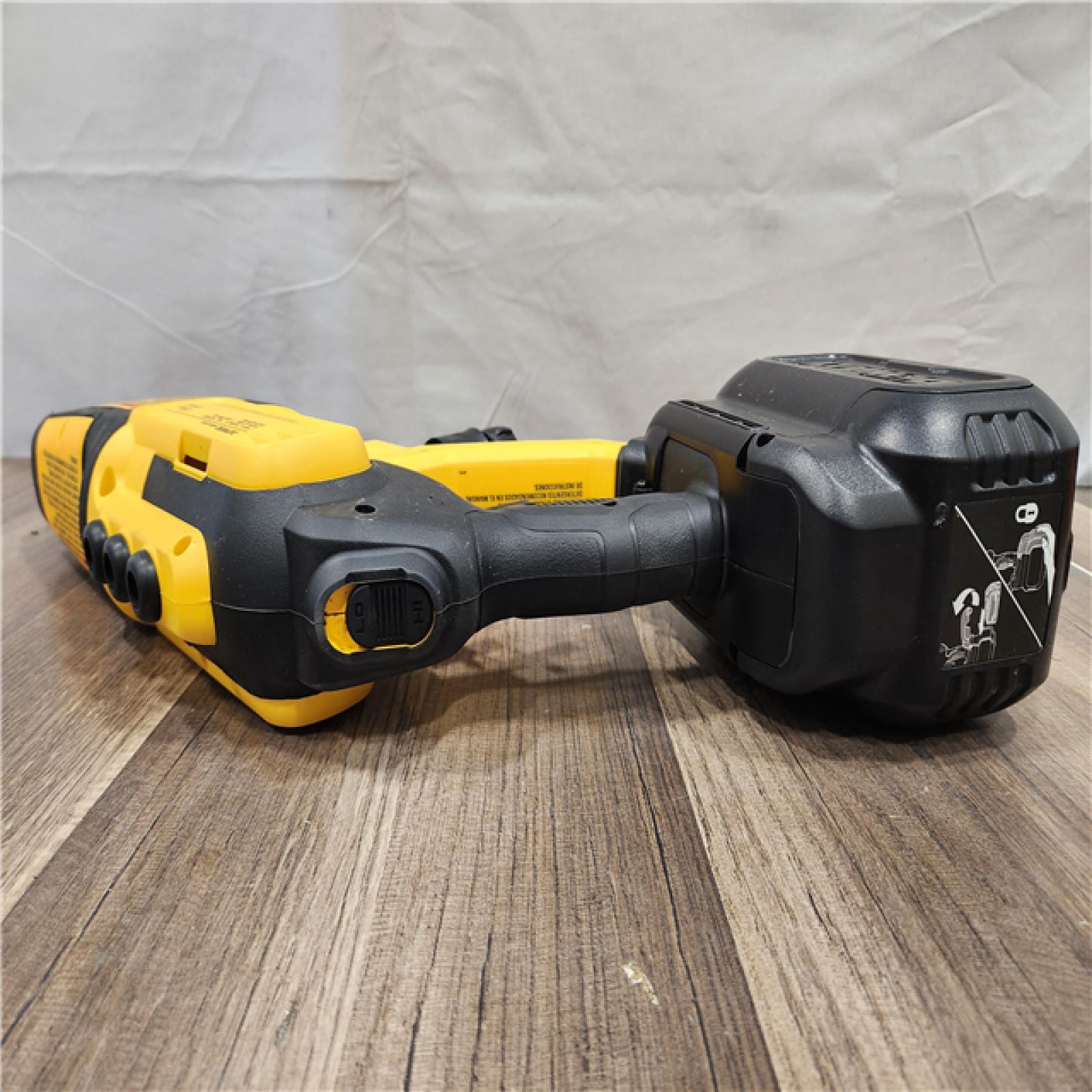AS-IS- Dewalt 20V 550 PSI 1 GPM Cordless Power Cleaner (Tool-Only) DCPW550B