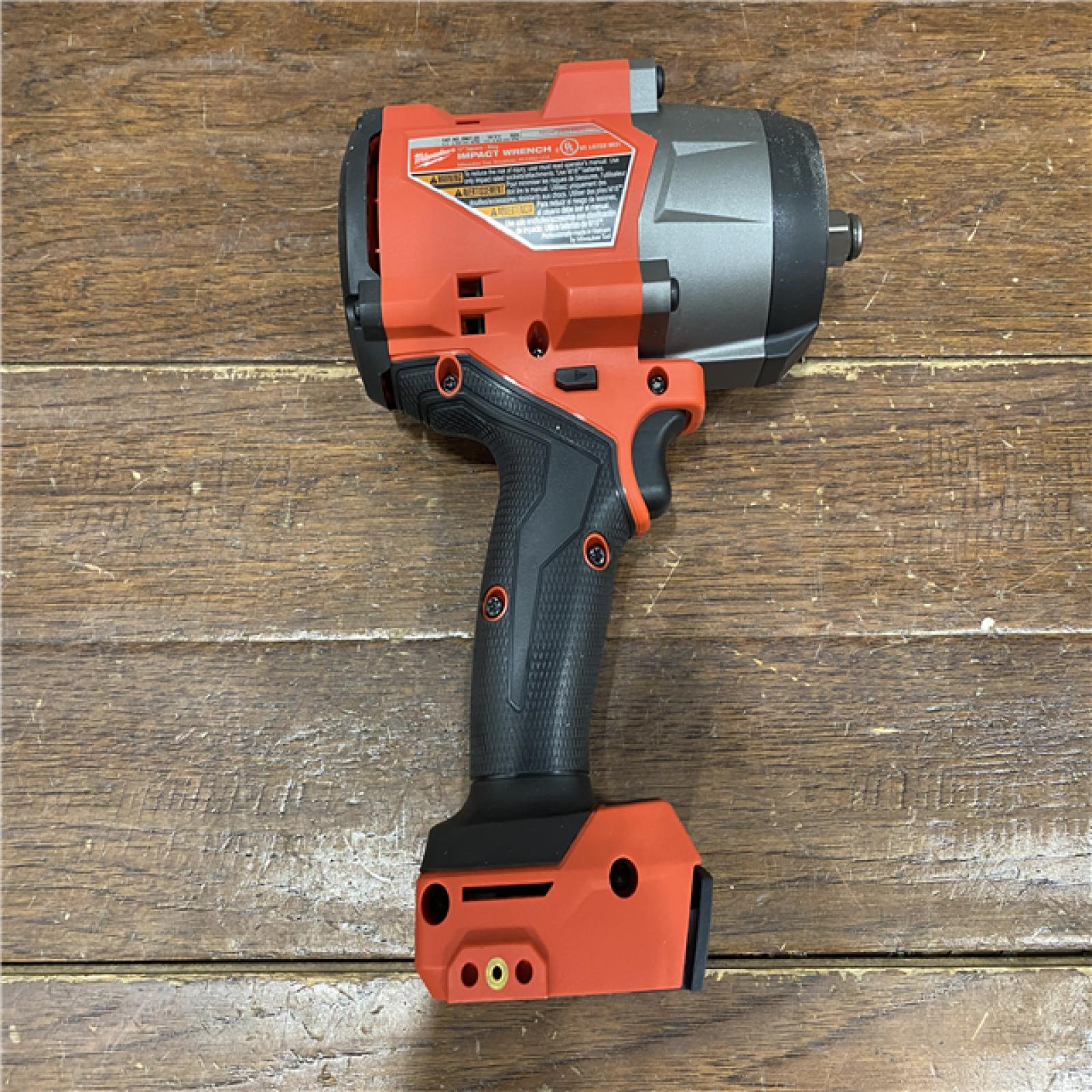 AS-IS Milwaukee M18 1/2 in. Cordless Brushless High Torque Impact Wrench Kit (Battery & Charger)