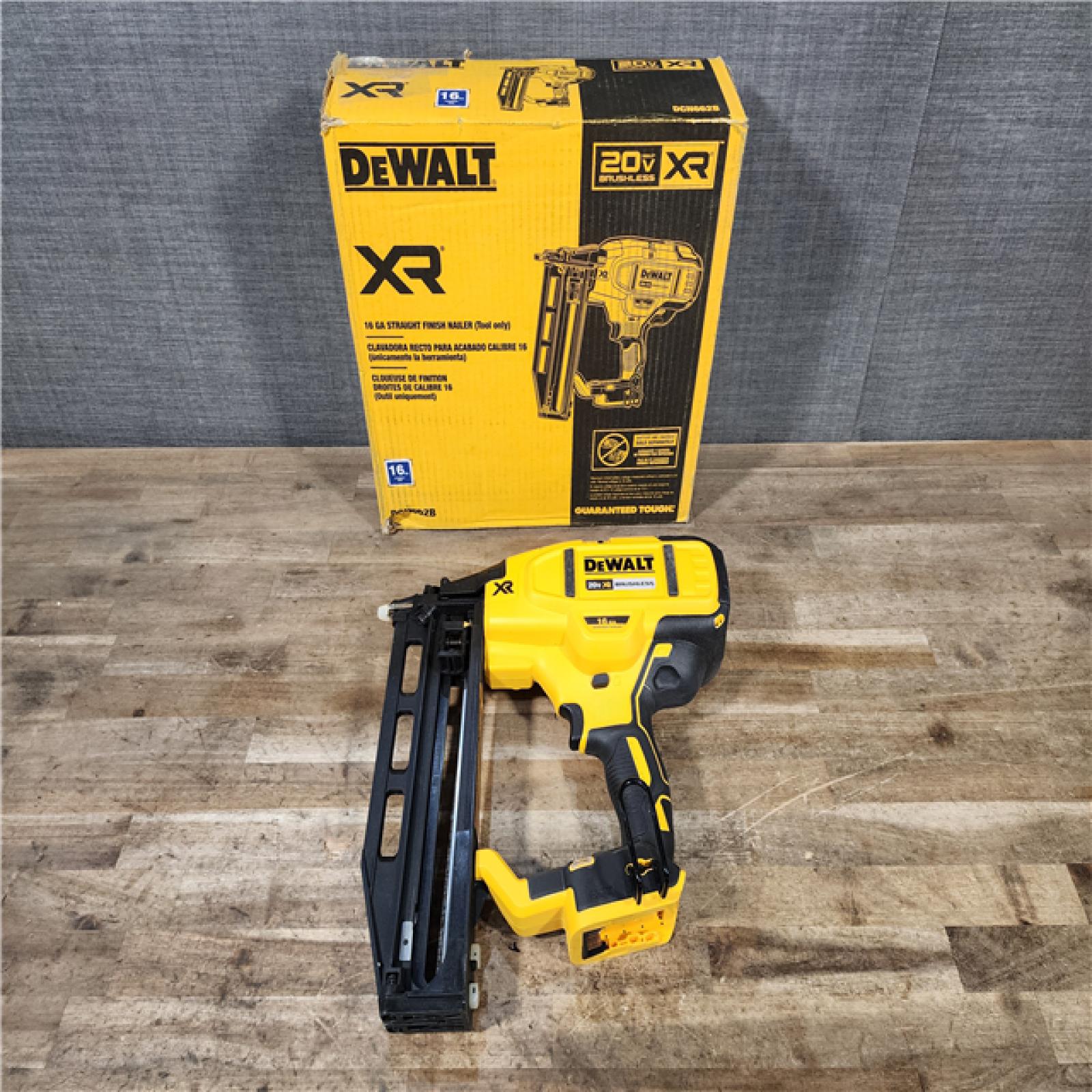 HOUSTON LOCATION - AS-IS DEWALT 20V MAX XR 16-Gauge Lithium-Ion Cordless Finish Nailer (Tool Only)