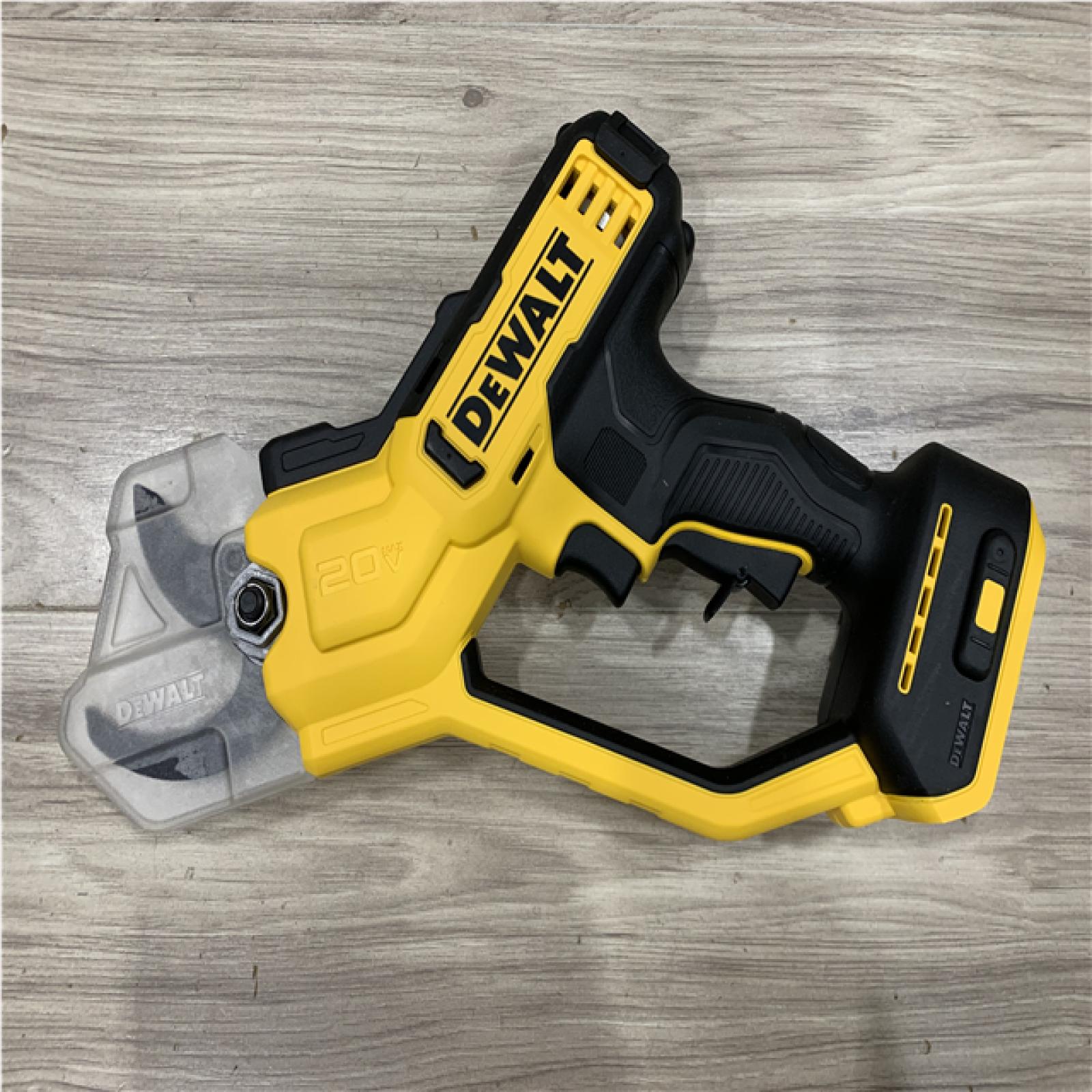 AS-IS DEWALT 20V MAX Cordless Pruner Kit