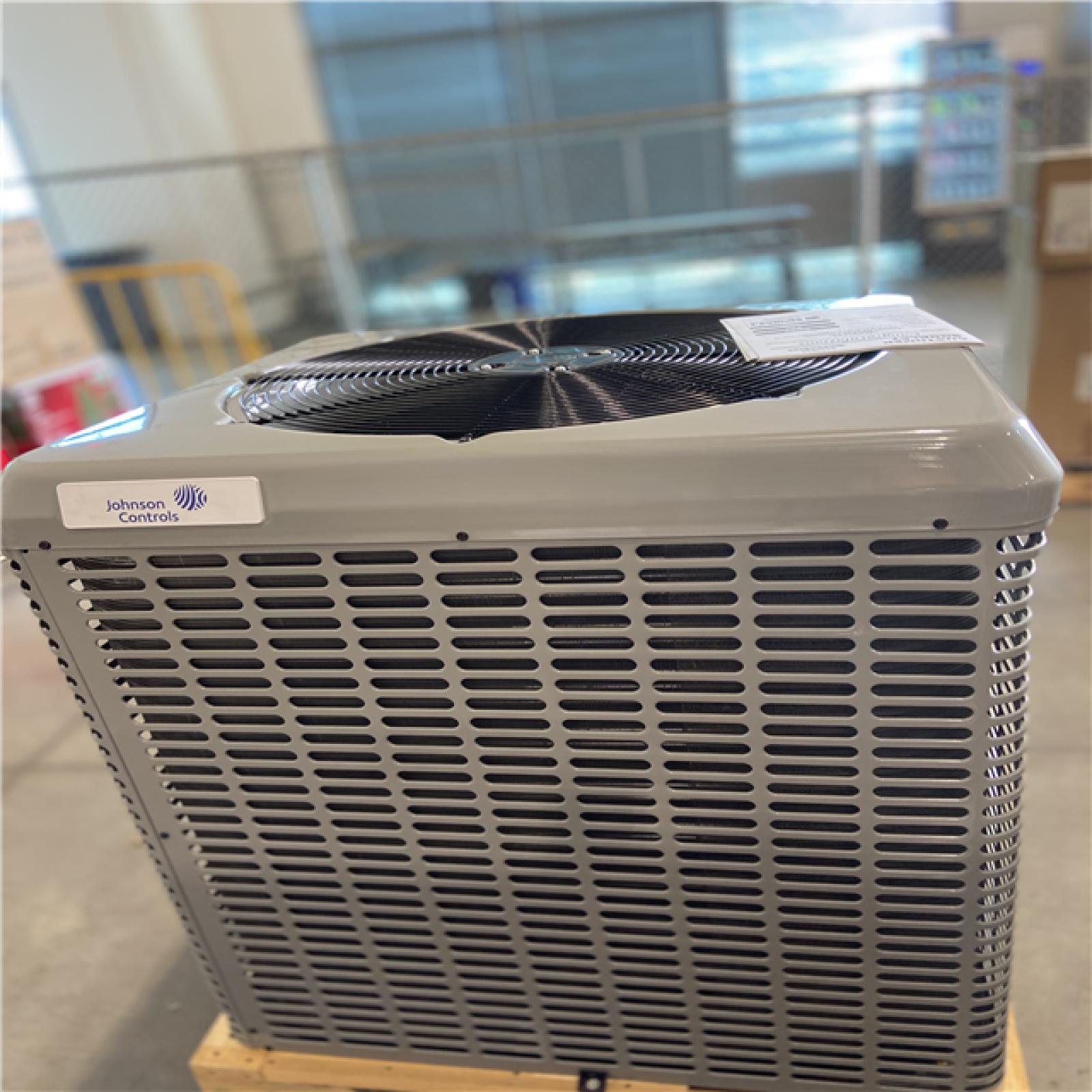 DALLAS LOCATION - Johnson Controls 3.5 Ton 15.2seer/7.8 Hspf 2-Stage Heat Pump