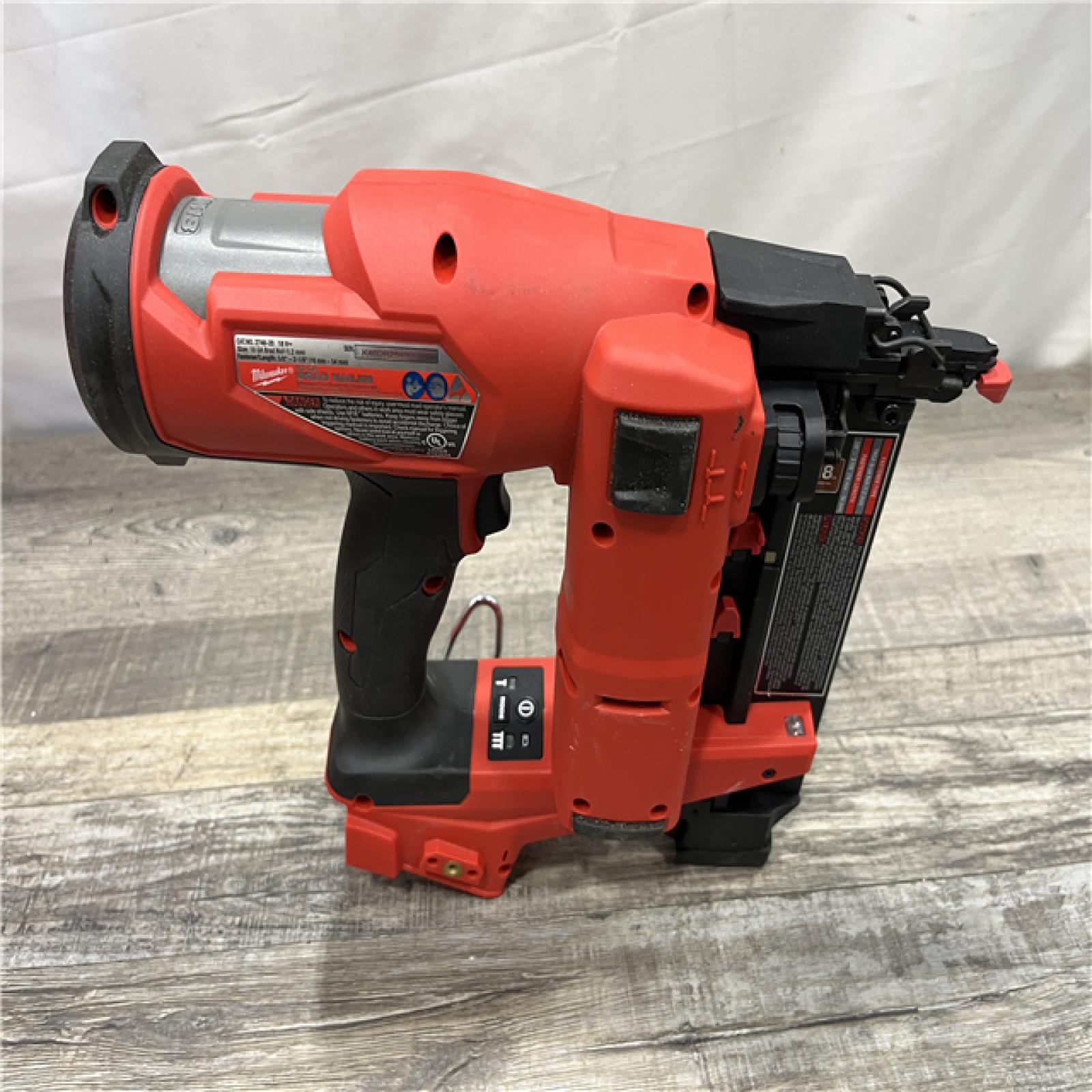 AS-IS Milwaukee FUEL 18-Volt Lithium-Ion Brushless Cordless Gen II 18-Gauge Brad Nailer (Tool-Only)