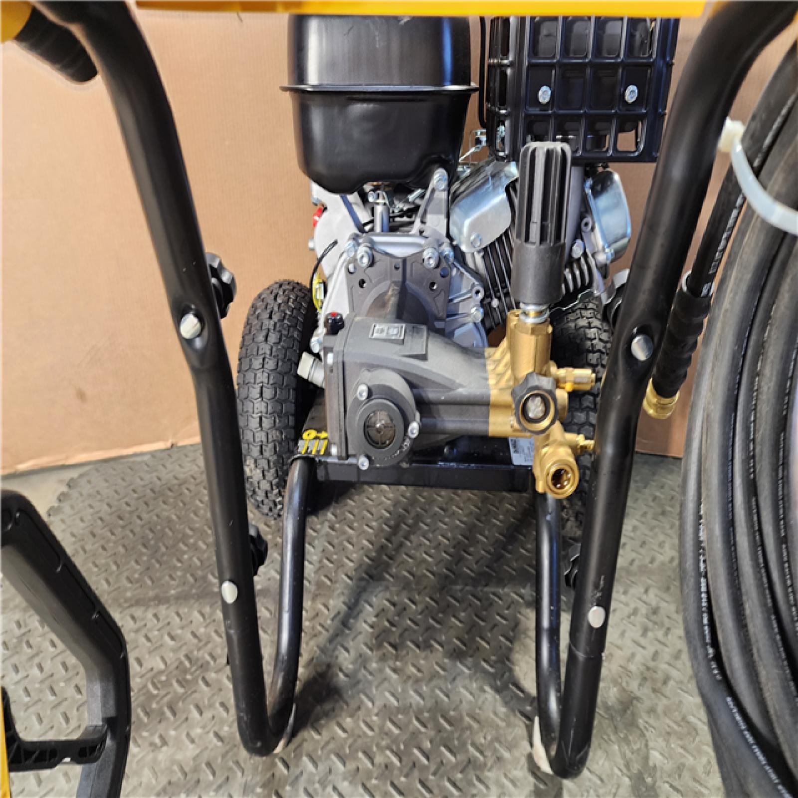 HOUSTON LOCATION - AS-IS DEWALT 4400 PSI 4.0 GPM Cold Water Gas Pressure Washer
