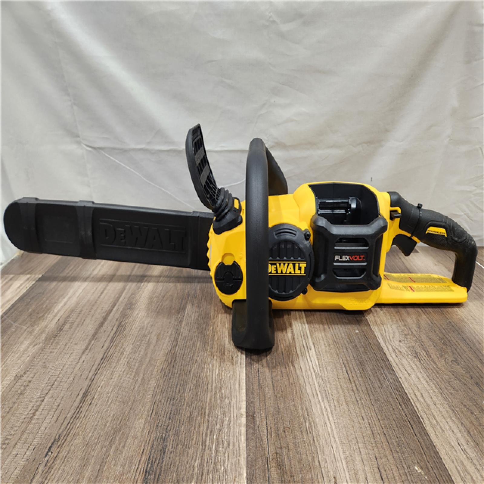 AS-IS- DEWALT  FLEXVOLT 60V MAX 16in. Brushless Cordless Battery Powered Chainsaw Kit with (1) FLEXVOLT 2 Ah Battery & Charger