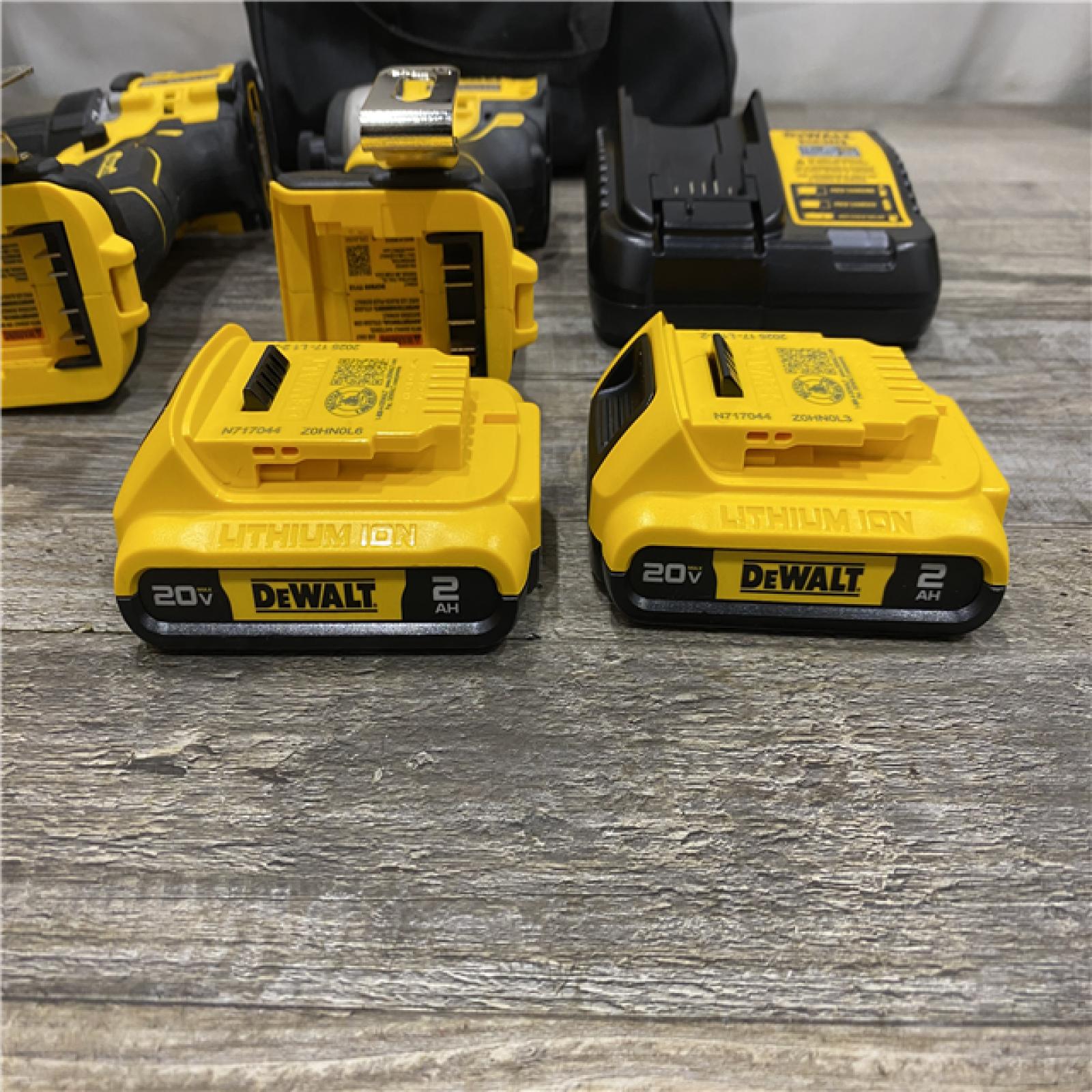 AS-IS DEWALT ATOMIC 20-Volt MAX Lithium-Ion Cordless (2-Tool) Combo Kit