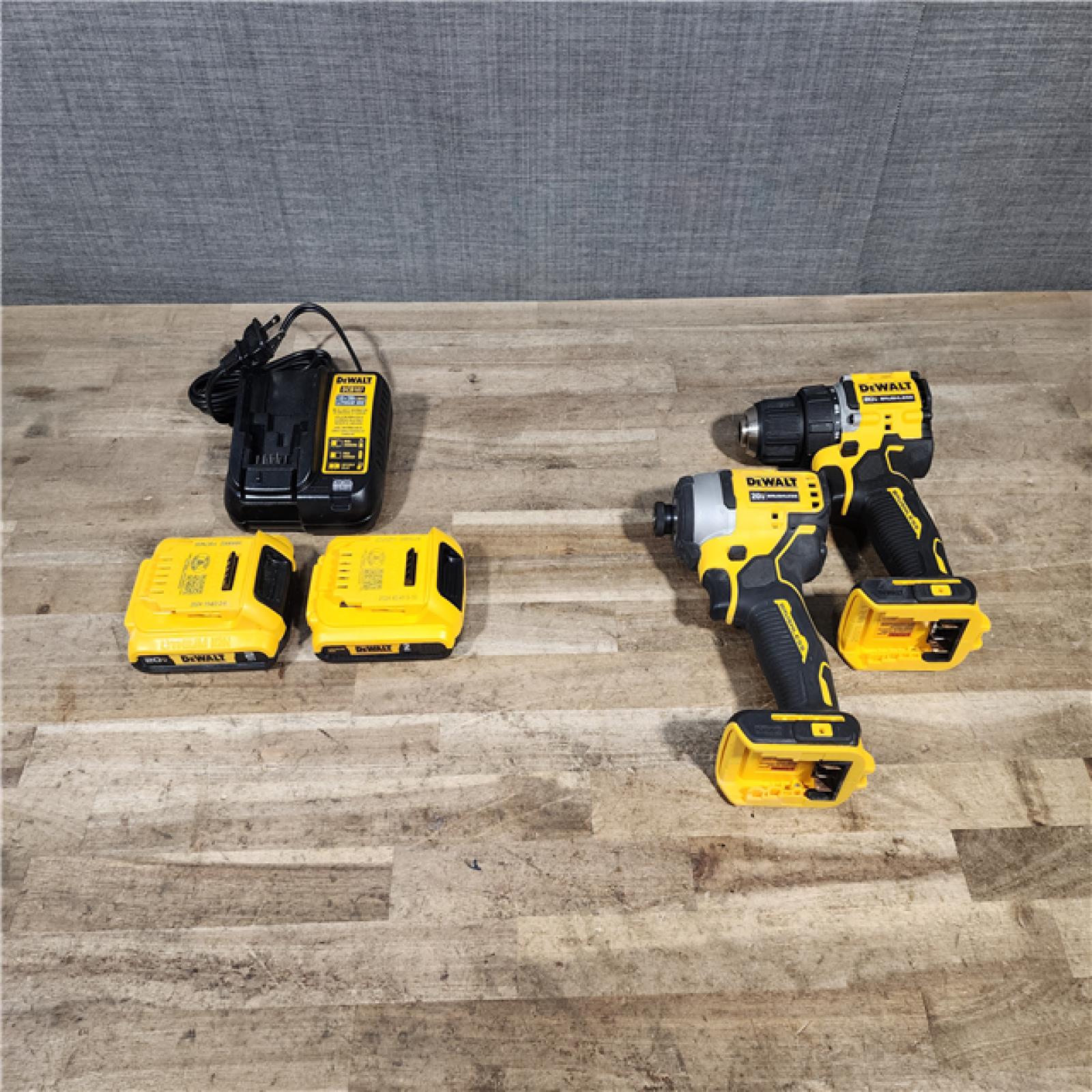 HOUSTON LOCATION - AS-IS DEWALT 2 TOOL COMBO KIT W/ (2) BATTERY & CHARGER