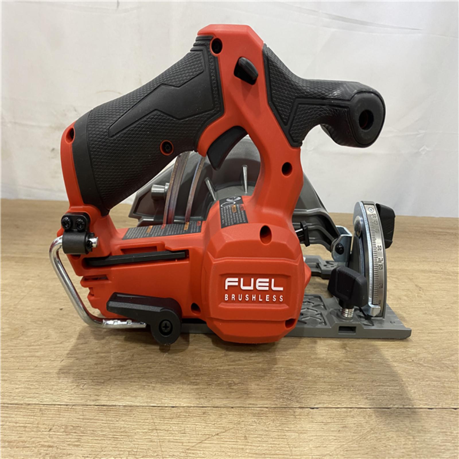 AS-IS MILWAUKEE M12 CIRCULAR SAW (Tool-Only)