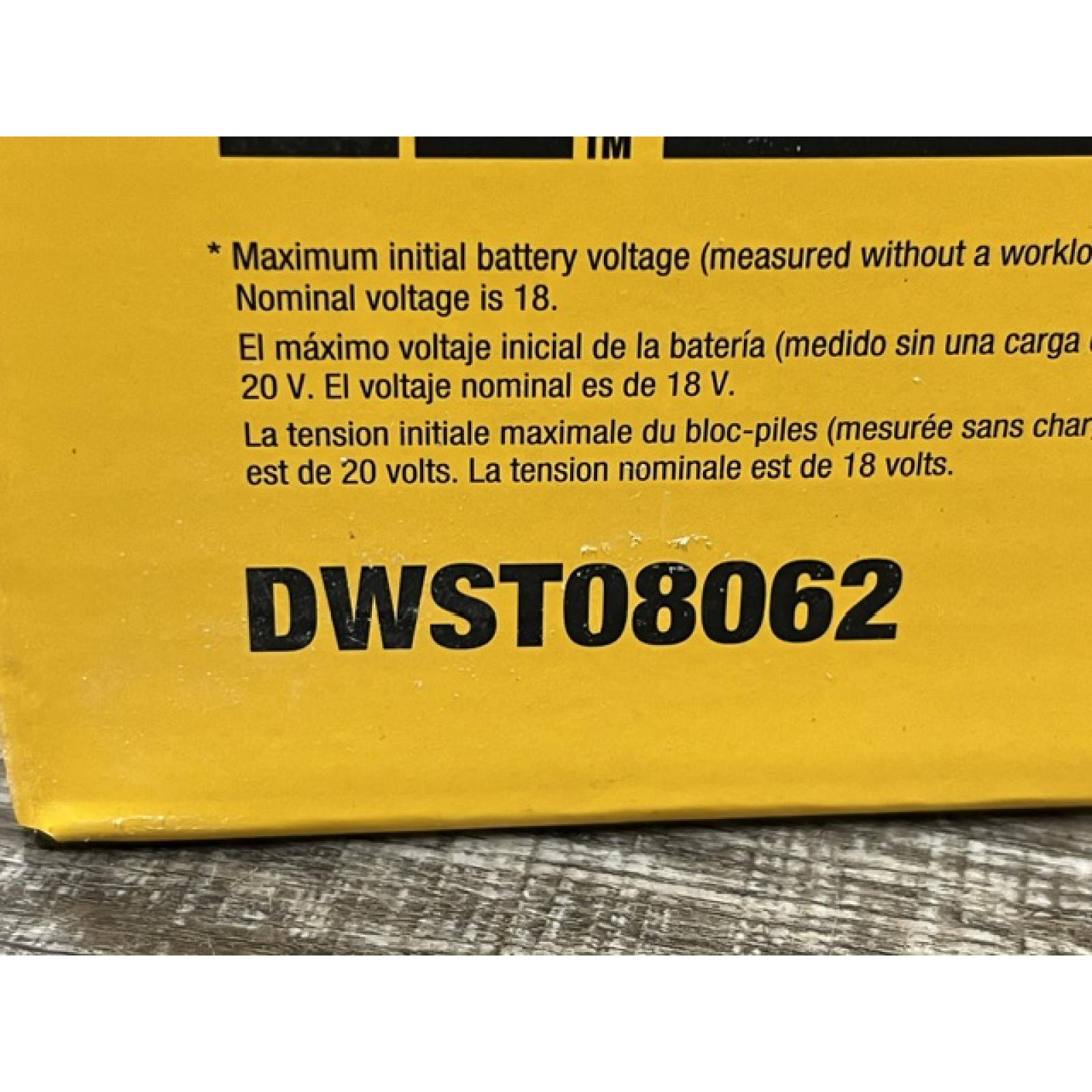 NEW - DEWALT Tough System 2.0 Flex Volt 20V/60V Cordless LED Adjustable Work Light