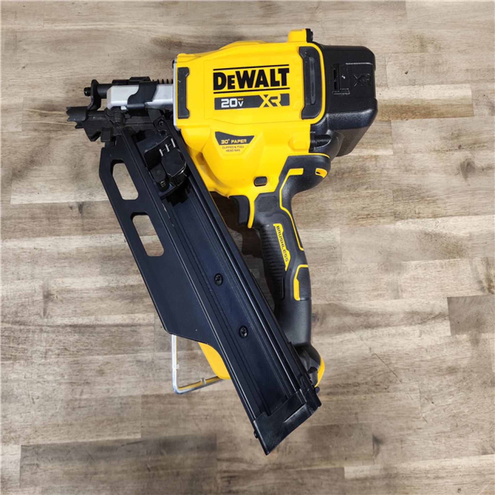 HOUSTON LOCATION - AS-IS DEWALT 20-Volt 30° Cordless Framing Nailer (Tool-Only)