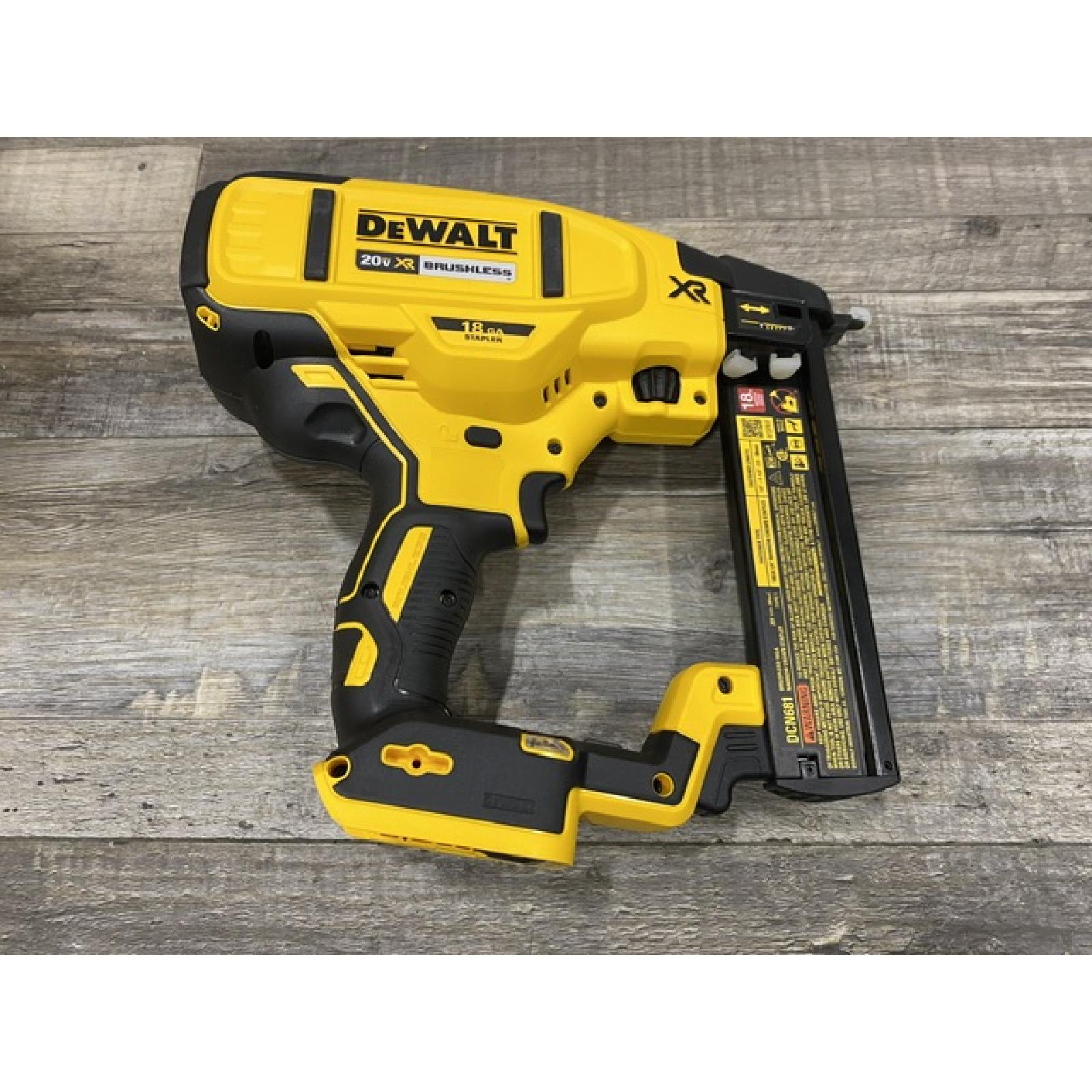 AS-IS DEWALT 20V MAX XR Lithium-Ion Cordless 18-Gauge Narrow Crown Stapler Kit