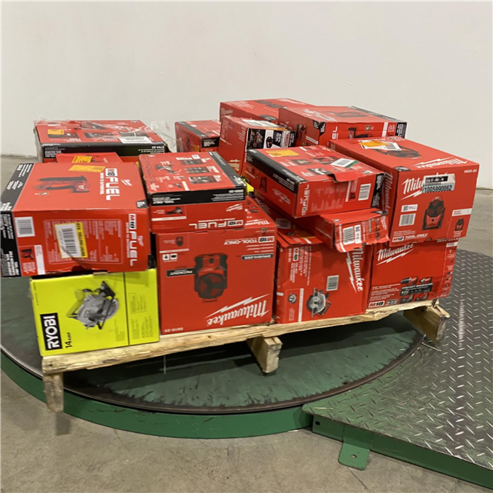 Dallas Location - As-Is Tool Pallet