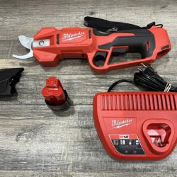 AS-IS Milwaukee 12V Cordless Brushless Pruner Shears Kit