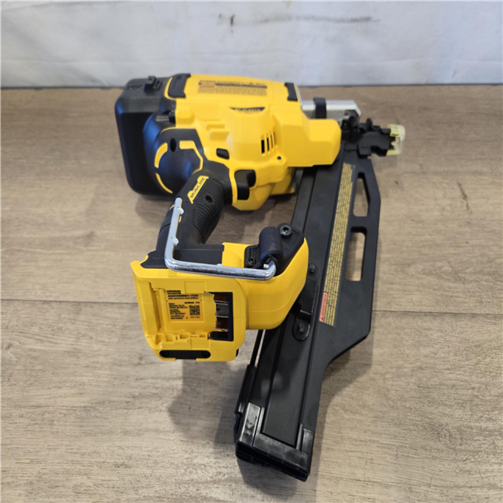 AS-IS DEWALT 20-Volt 21° Cordless Framing Nailer (Tool-Only)
