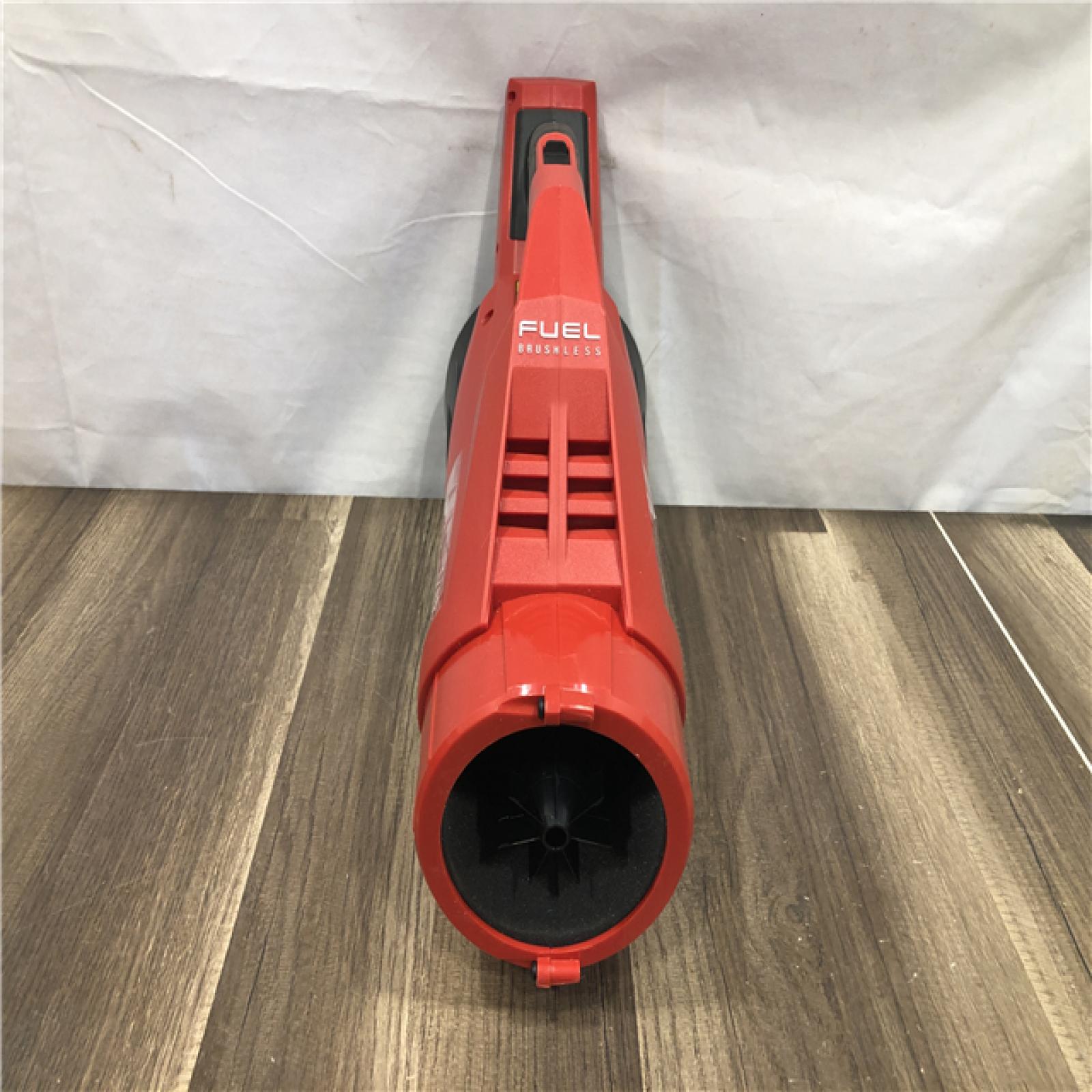 AS-IS Milwaukee FUEL 120 MPH 500 CFM 18V Brushless Cordless Battery Powered Leaf Blower Kit