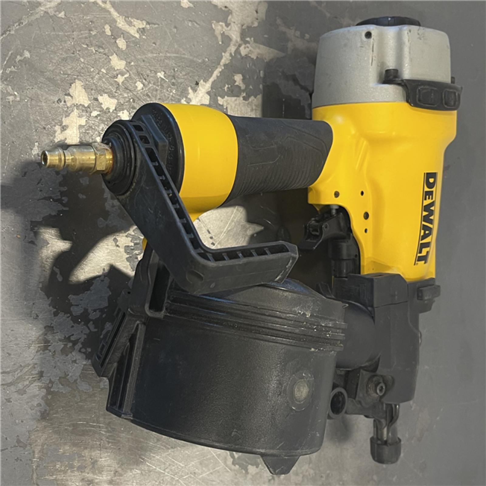 AS-IS- DeWalt DW66C-1 15 Degree 2-1/2 in. Coil Siding Nailer (Tool-Only)