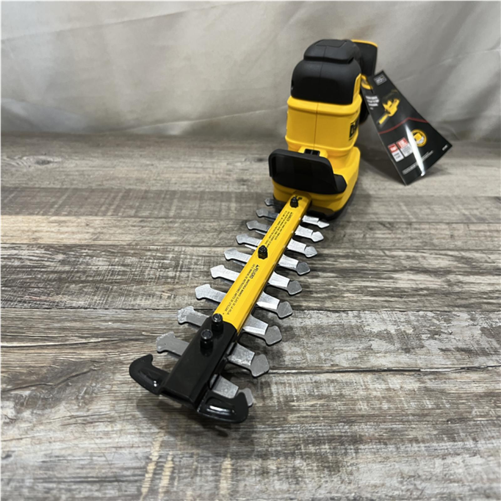 AS-IS DEWALT 20V 8 in. Compact Cordless Hedge Trimmer (Tool-Only)