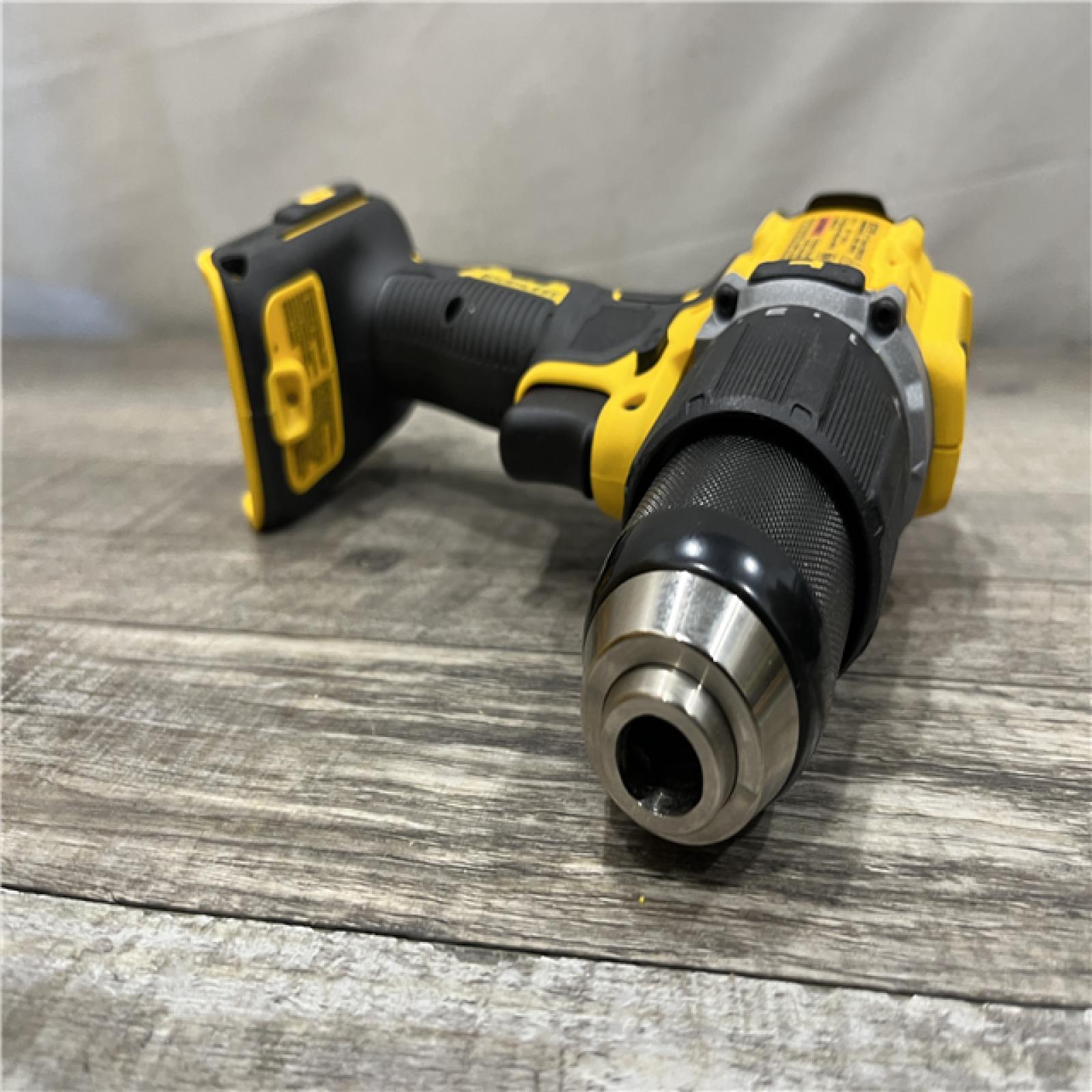 AS-IS DEWALT ATOMIC 20V Lithium-Ion Cordless 1/2 in. Hammer Drill Kit