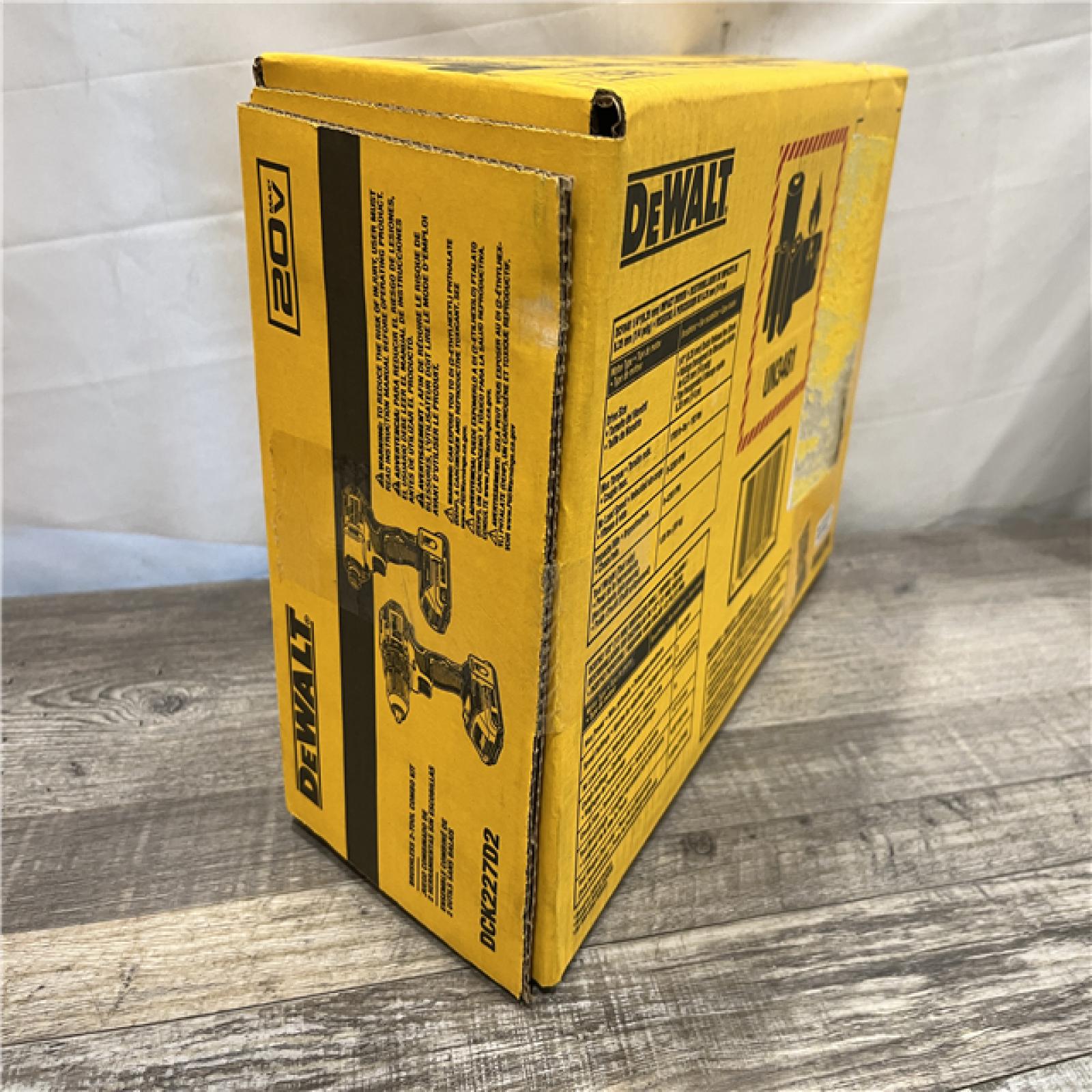 NEW - DEWALT 20V MAX Brushless 1/2 in. Drill Driver & 1/4 in. Impact Driver Kit
